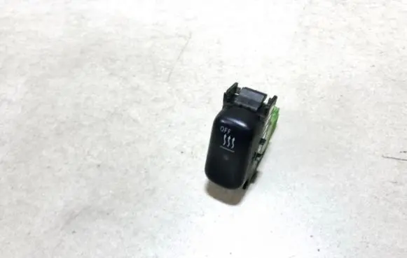 Mercedes-Benz A W168 Windscreen/window heater switch 2108212651 501770