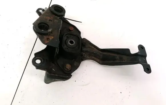 Nissan Primera Engine mount bracket 95BB9B929AA