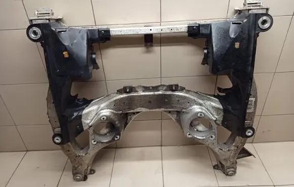 BMW 5 F10 F11 Front subframe 560663993 6796692 201644212221211