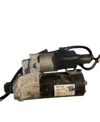 Volkswagen Tiguan Starter motor 02E911024C