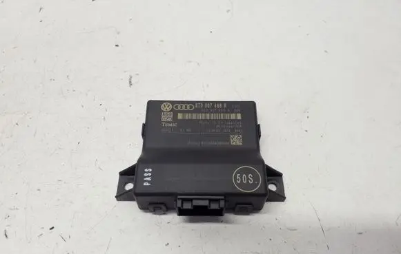 Audi A4 S4 B8 8K Gateway control module 8T0907468R