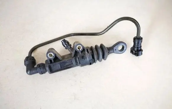 Mini One - Cooper R50 - 53 Clutch master cylinder 21526758825 13670610