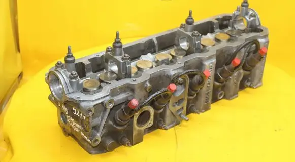 Volkswagen Transporter - Caravelle T4 Engine head 074103373