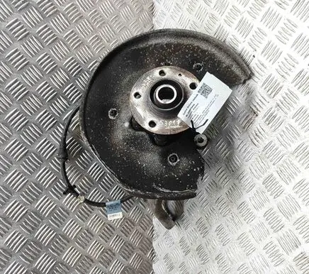 Rear wheel hub