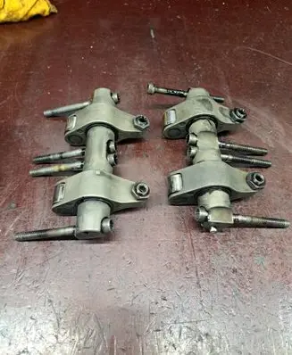 Volkswagen Touran I Valve rocker arm 5482870