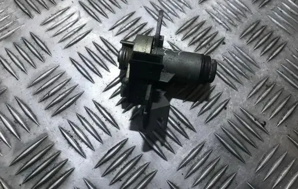 Audi A4 S4 B6 8E 8H Tailgate exterior lock 8e0827573