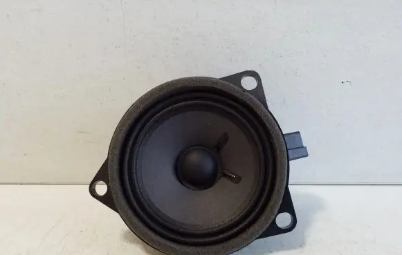 Volvo XC40 Front door speaker 31438477