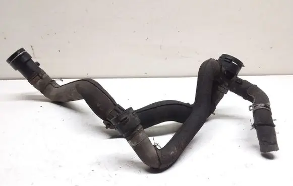 Audi A4 S4 B8 8K Engine coolant pipe/hose 8K0122293F