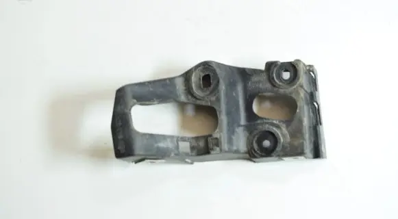 Audi A4 S4 B7 8E 8H Fender mounting bracket 8E0853921B 8E0853921D