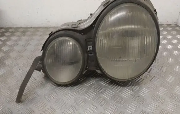 Mercedes-Benz E W210 Headlight/headlamp