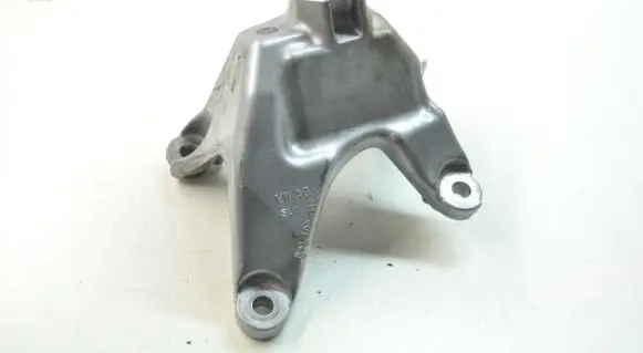 Audi A5 Engine mounting bracket 8W0199307L