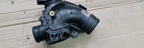 Audi A4 S4 B9 Turbo air intake inlet pipe/hose 04L129635F