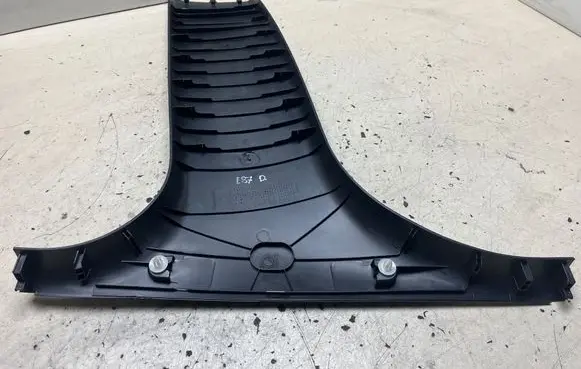 (B) pillar trim (bottom)
