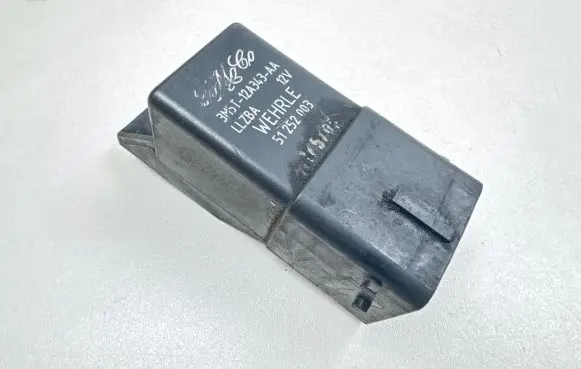 Ford Fiesta Glow plug pre-heat relay 3M5T12A343AA 51252003