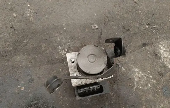 BMW X5 E53 ABS Pump 34516767186