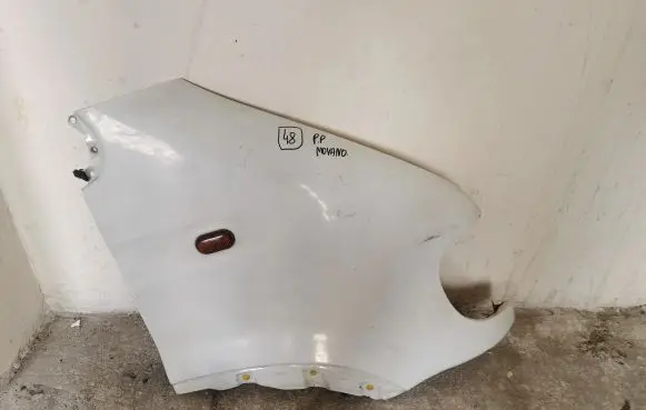 Renault Master II Fender
