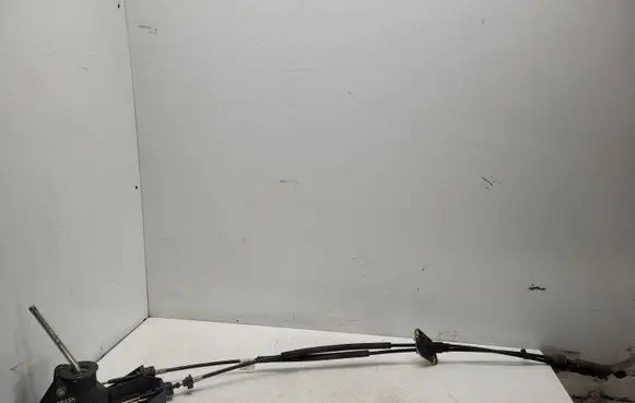 Volvo S40, V40 Gear shift cable linkage
