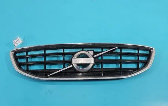 Volvo V40 Front bumper upper radiator grill 31353120 IMPRK1474210