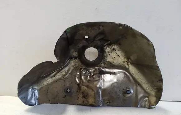 Land Rover Discovery Sport Heat shield in engine bay 