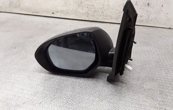 Mazda 2 Front door electric wing mirror E4022683