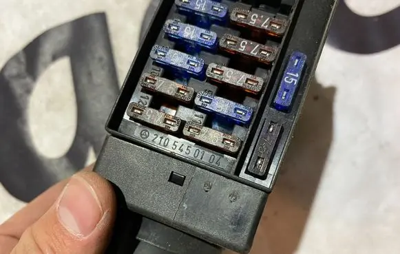 Mercedes-Benz E W210 Light switch a2105450104 2105450104