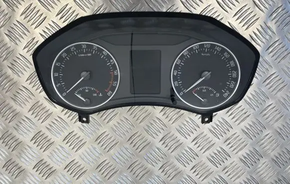 Skoda Octavia Mk2 (1Z) Speedometer (instrument cluster) 1Z0920803M