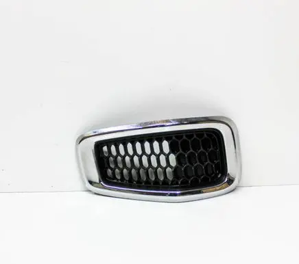 Jeep Grand Cherokee (WK) Front grill 68138335AB
