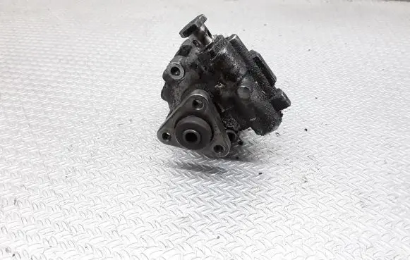 Audi A6 S6 C6 4F Power steering pump