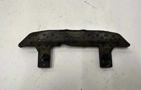 BMW 3 E90 E91 Engine compartment rubber 713409908