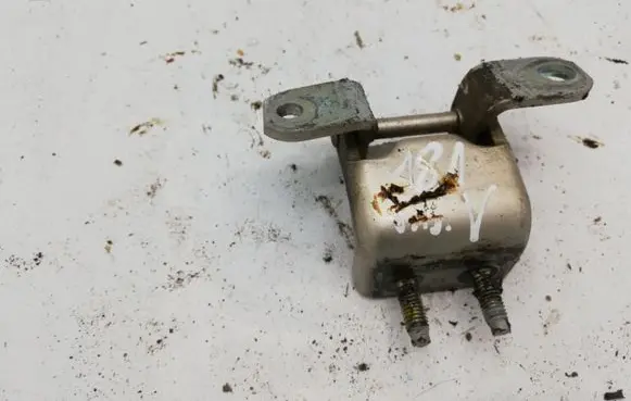 Suzuki Grand Vitara II Rear door upper hinge NOCODE
