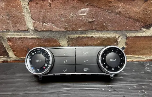 Mercedes-Benz SLK R172 Climate control unit A1729000611 5W441400