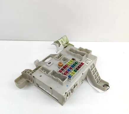 Toyota Land Cruiser (J120) Fuse box set 8273060130