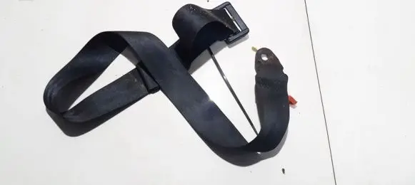 Mazda 323 F Middle seatbelt (rear) B0111884