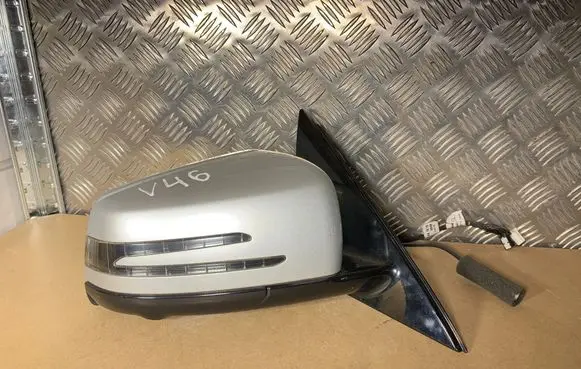 Mercedes-Benz E W212 Front door electric wing mirror A2128107819