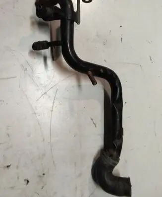 Volkswagen PASSAT B5.5 Engine coolant pipe/hose 038121071F
