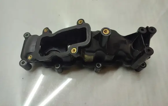 Audi Q7 4L Intake manifold 059129711