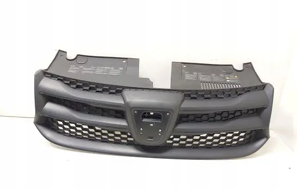 Dacia Sandero Front bumper upper radiator grill 623107634R