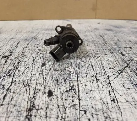 Peugeot Partner Fuel injector 0445110311