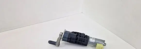 Audi A4 S4 B9 Tailgate/trunk/boot lift motor 8W9827851A