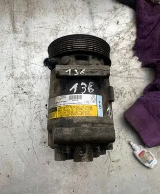 Renault Scenic II - Grand scenic II Air conditioning (A/C) compressor (pump) 01140018
