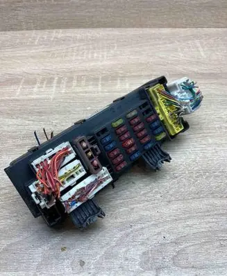 Daewoo Rezzo Fuse module 0G24U10010268 SSP