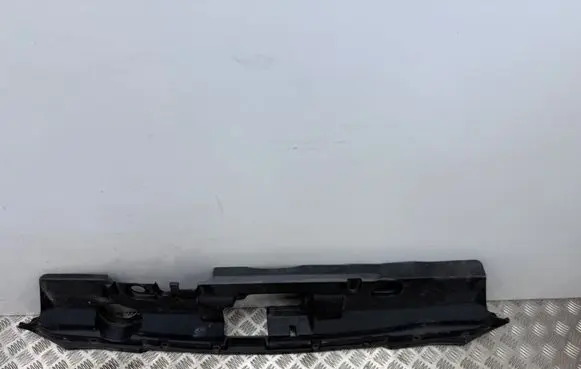 Nissan Leaf II (ZE1) Radiator trim 623225SK0A