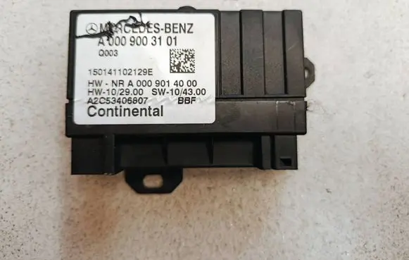 Mercedes-Benz Sprinter W906 Fuel injection pump control unit/module A0009003101 A0009014000 150141102129E