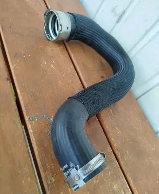 Peugeot 3008 II Intercooler hose/pipe 9820115680
