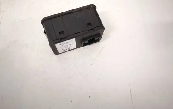 Opel Astra G Electric window control switch 13363201