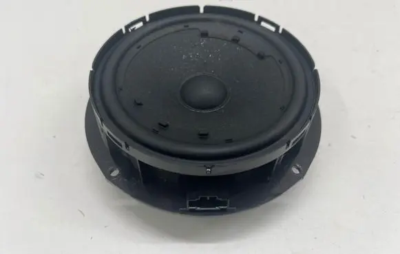 Skoda Octavia Mk4 Rear door speaker 5E3035411A