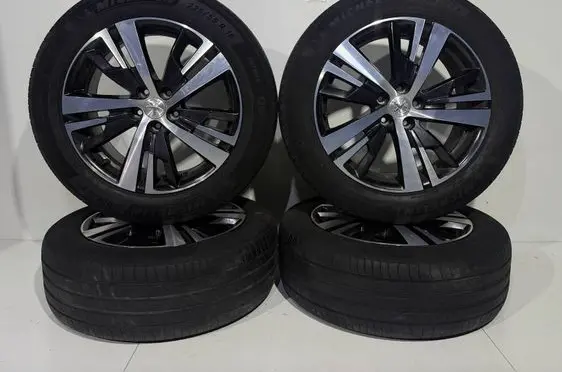 R18 alloy rim