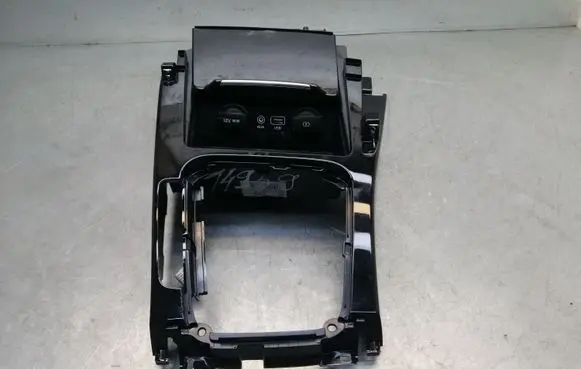 KIA Ceed Gear shifter surround trim plastic 84651J7000 84631J7900 Y0006590
