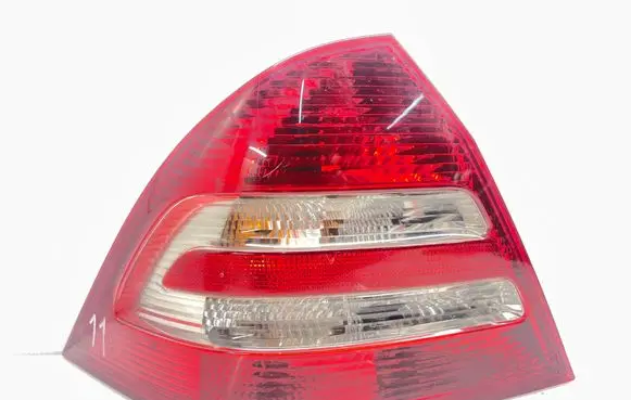 Mercedes-Benz C W203 Rear/tail lights 2038201964