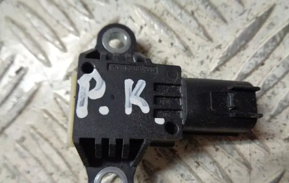 KIA Sorento Airbag deployment crash/impact sensor 959202P050